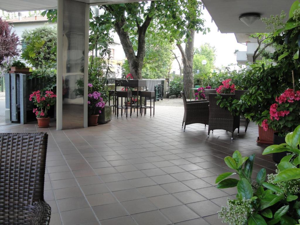 Hotel Rondinella Cesenatico Esterno foto